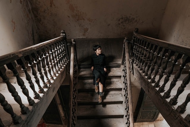 Jakie są najlepsze dębowe schody w Warszawie?
